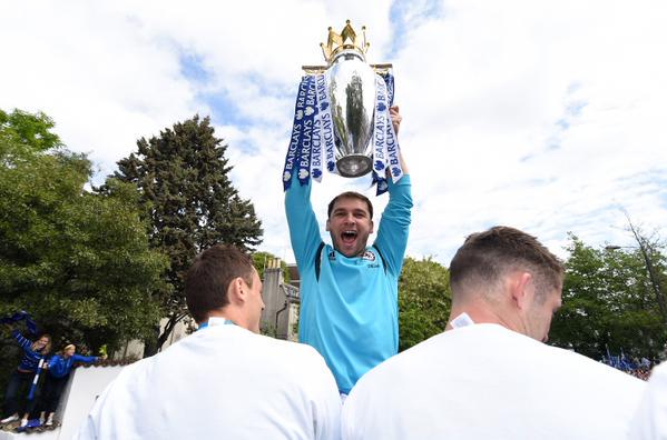 ChelseaFC_Japan's tweet photo. 凱旋パレードの詳細はこちら http://t.co/IReLCEDOrP #CFCParade http://t.co/hlURpIAo1d