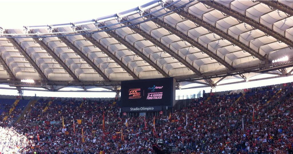 chrmilici's tweet photo. #gettingcloser #everybodyisinvited #borntorun @goldengala_roma @Pagliarafabio @MarSicari http://t.co/3T12HwMLPX