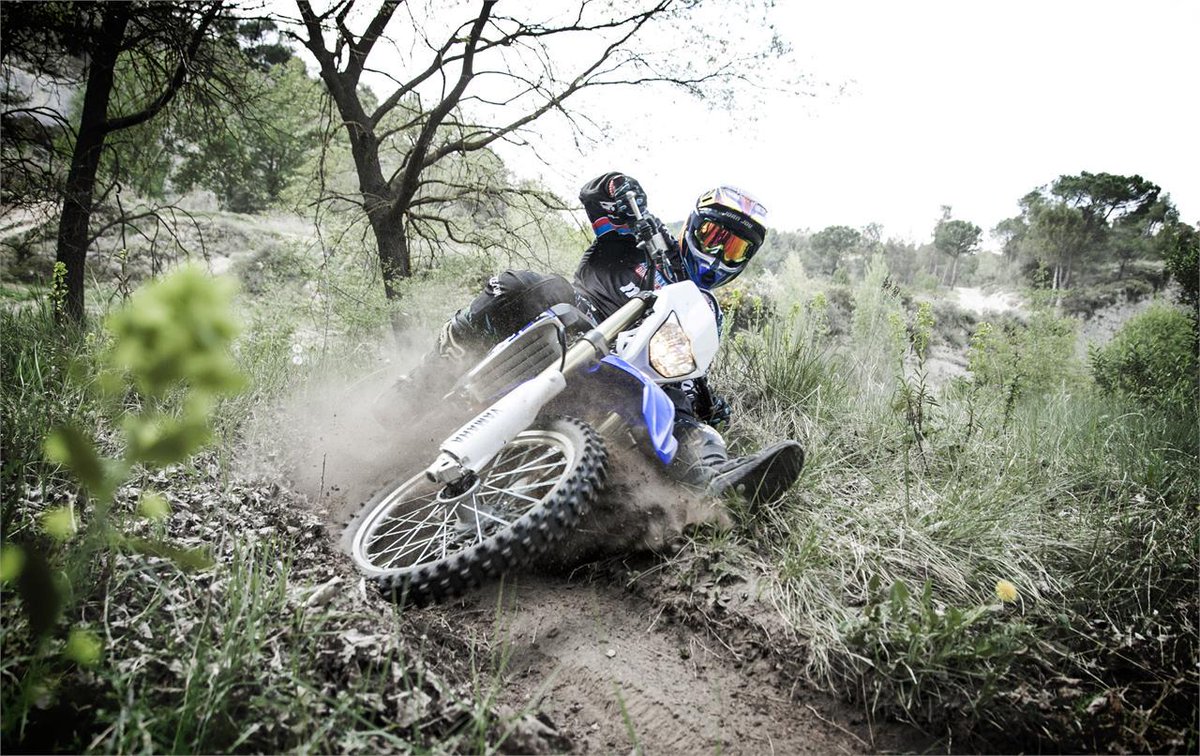 motosnet's tweet photo. La prueba de la @yamahamotoreu WR 250 F de manos de @jouee14. Una enduro de alto nivel. http://t.co/xYQ6F1nZMW http://t.co/2JlzuCK1t1