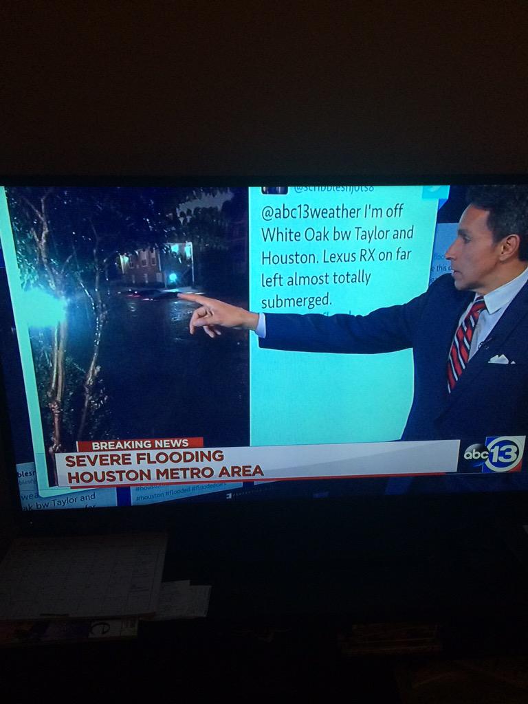 erinnohara's tweet photo. Never good when your car makes the news #houstonflood #RIPAltima http://t.co/c3rCOcDJxv