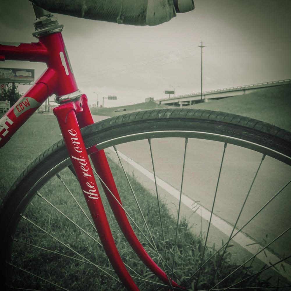 bluesviolet's tweet image. leftovers // the red one

#bike #bicycle #theredone #fixedgear #brakeless #bikestuff #bikemore #onelesscar #fixie