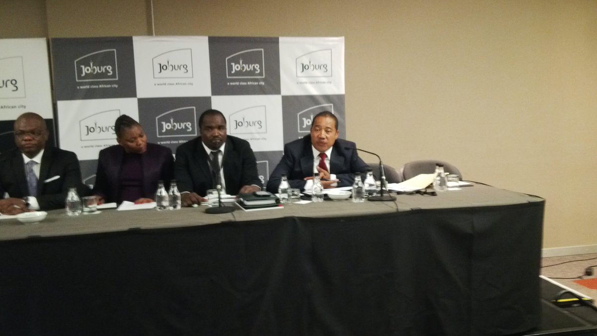 CityofJoburgZA's tweet photo. Economic growth allocations for further roll-out of Rea Vaya &amp; #Corridorsoffreedom to be tabled on the #JoburgBudget http://t.co/F7lNrj7tMp
