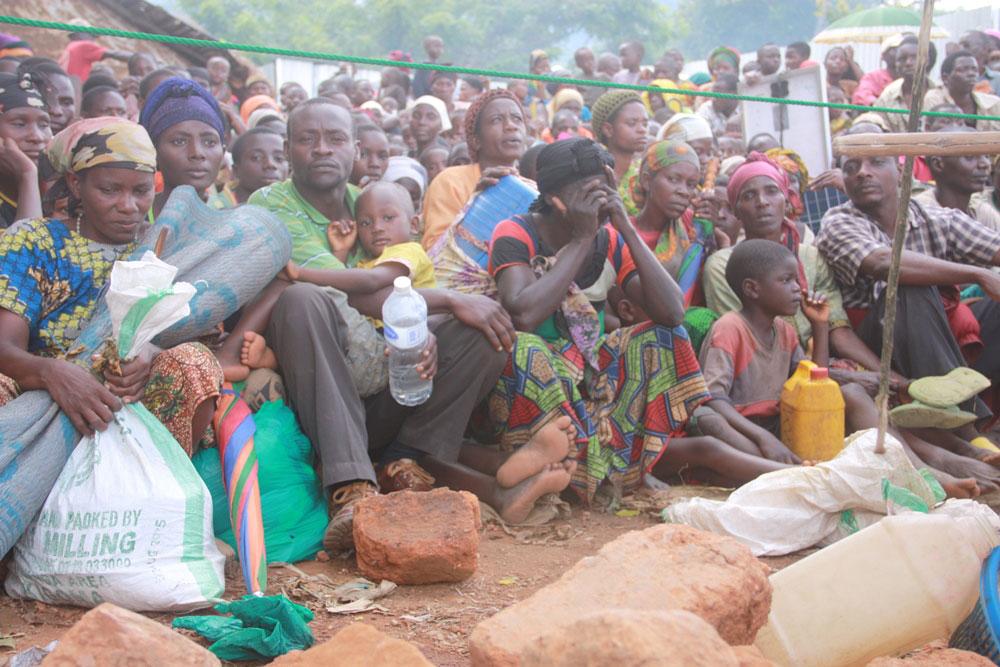 PlanMEESA's tweet photo. @PlanTanzania responds to  refugee children needs in Kigoma http://t.co/phz7eqMase #Tanzania http://t.co/05KVzReeon
