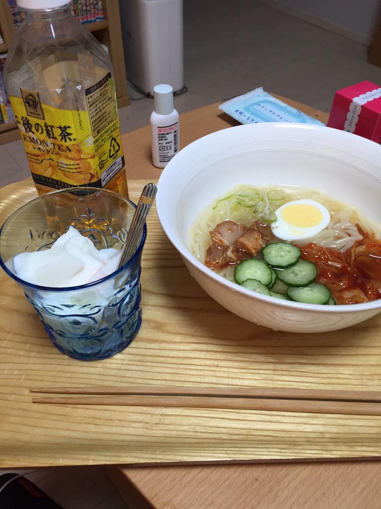 さくま あきら ナチュラルローソンで買ってきた盛岡冷麺 準備万端で Dena横浜ベイスターズを見ると よくまける きょうから交流戦 Http T Co 1nnxgqkevi