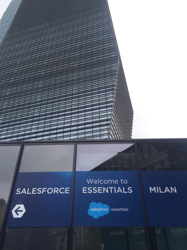 EnigenItalia's tweet photo. Oggi a #Milano al #Salesforce Essential, the customer success platform! #WhyEnigen http://t.co/q1ZgrevlOQ