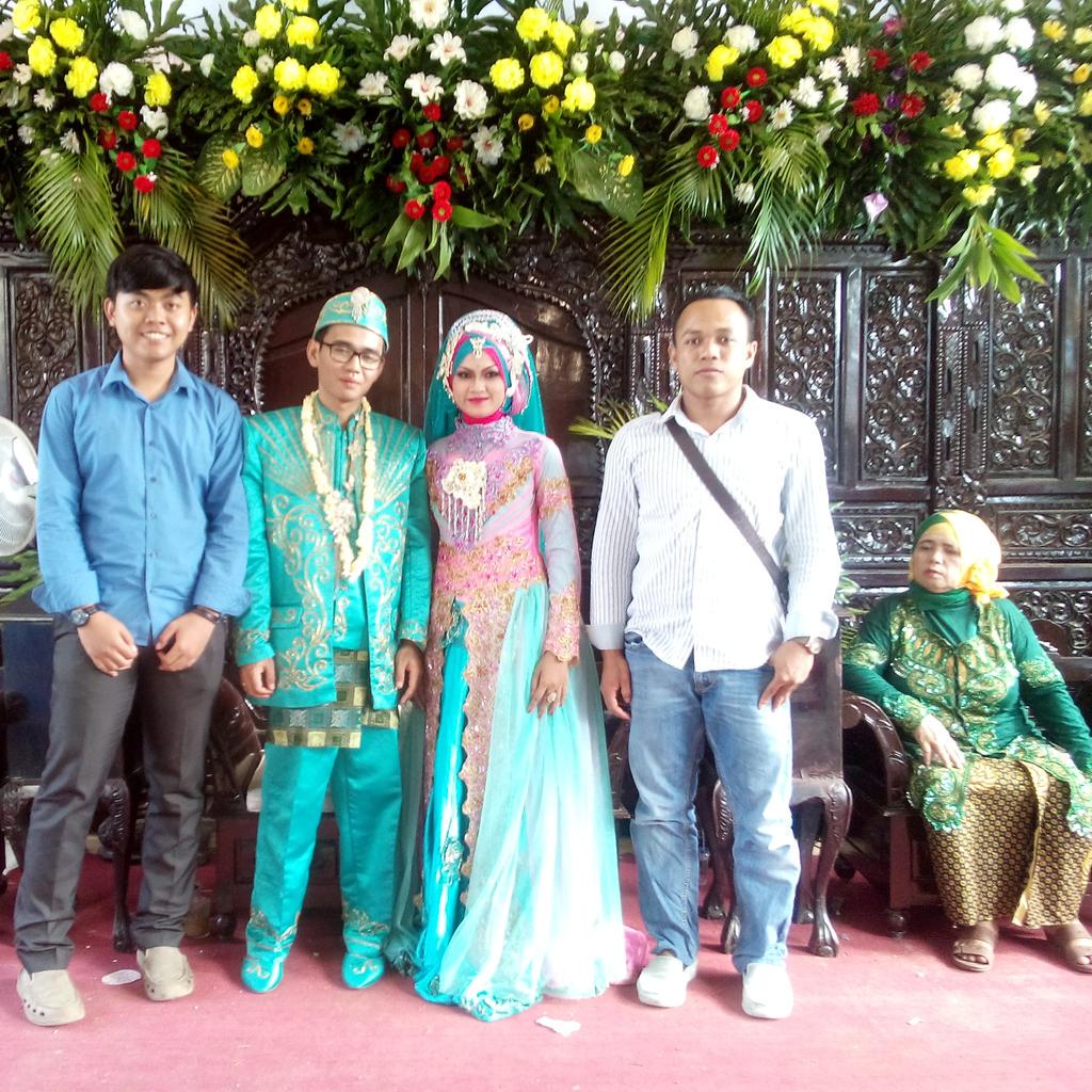 aatsyafat21's tweet image. Hwd abang iwan loading &amp;amp; teh lina smga mnjd kel. Samawa