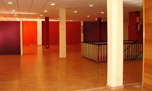 iPropertyESP's tweet photo. Alquila local de 640m2 IDEAL para OFICINAS en Madrid 1,950€ pcm http://t.co/nEoInRwxMP http://t.co/93IWrdTDsL