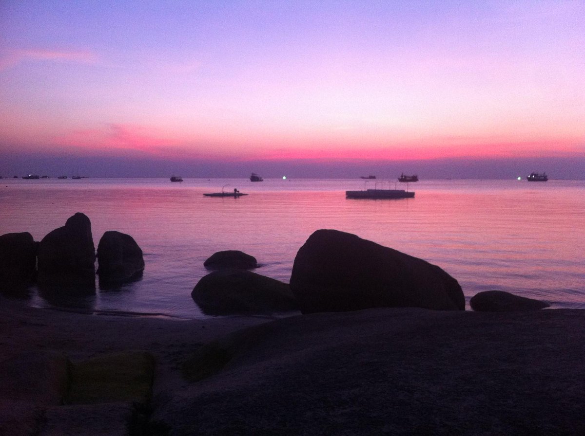 #KohTao it's been a year #amazingmemories #lovediving #happygirl #getinthewater #sunsets #singha #
