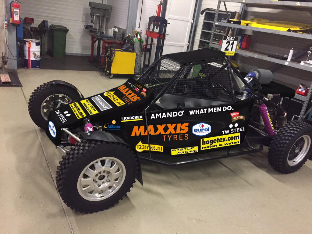 TimCoronel's tweet photo. 👍 Retweet en maak kans op 2 GRATIS tickets @AutoCrosssNL in Zuidwolde as weekensd 30 mei 🚗💨💨
Ps ik rij in deze 😜🎉 http://t.co/slXRgjZK2w