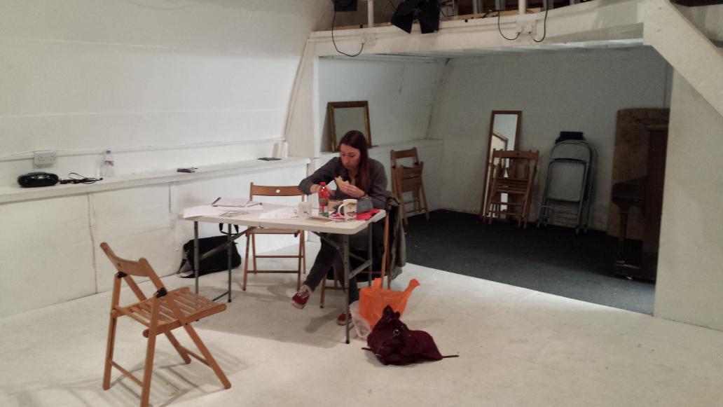 Charlotte, the director, busy at work on her lunch! #auditions <a href="/CamdenFringe/">Camden Fringe</a> <a href="/CamdenTheatres/">妖怪ウォッチぷにぷにプレ垢</a>