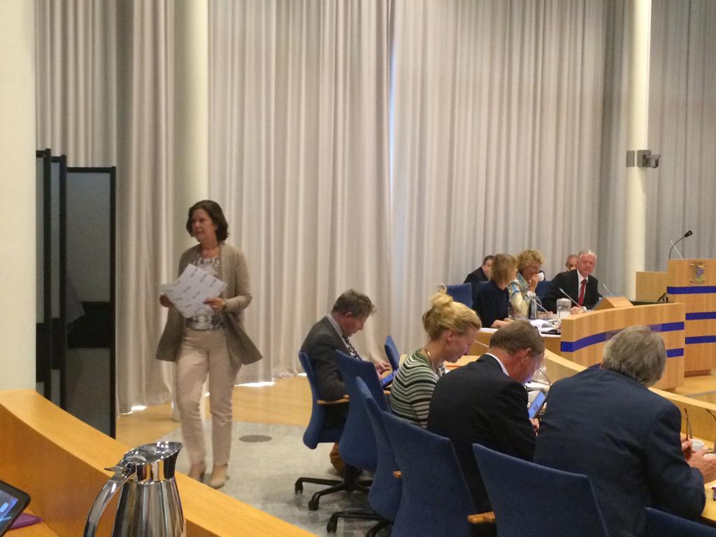 rijsberman's tweet photo. Bij de Eerste Kamerverkiezingen in @PS_Flevoland, vier stemmen voor @Thdegraaf #D66 http://t.co/4NMJqL5xjJ
