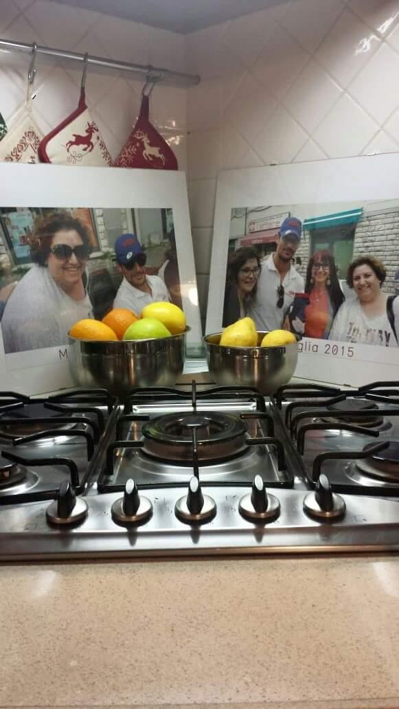 moreno_germana's tweet photo. In cucina con Gandy 😉 http://t.co/FHVr6mCYLN