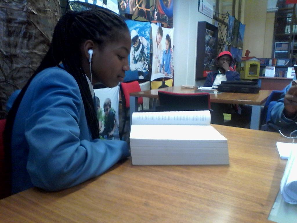 IAm_MacPsycho's tweet photo. Who reads a book this big..... Only Siphosihle.... http://t.co/ucy8E5KEzF