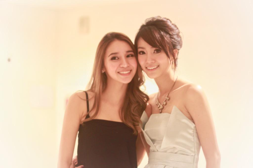 lailaploy's tweet photo. จะกลับอยู่แล้ว รูปคู่ก็มาซะงั้น 555
@hongyokgun @NanJiraAF10 
#YesOrNo2_5press #YesOrNo2_5 
#af10 http://t.co/61HfnAgXrV