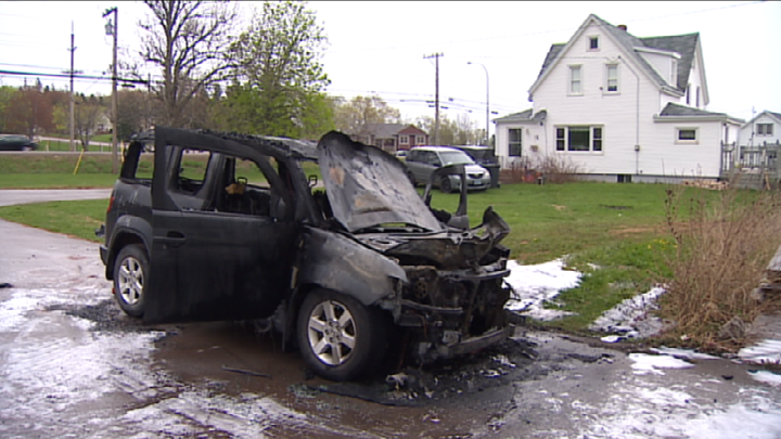 SaraFrasercbc's tweet photo. Car fire in Stratford #PEI this am. Police say car totalled, fire not suspicious, started in engine. No one injured. http://t.co/Yc5FFLYdR7