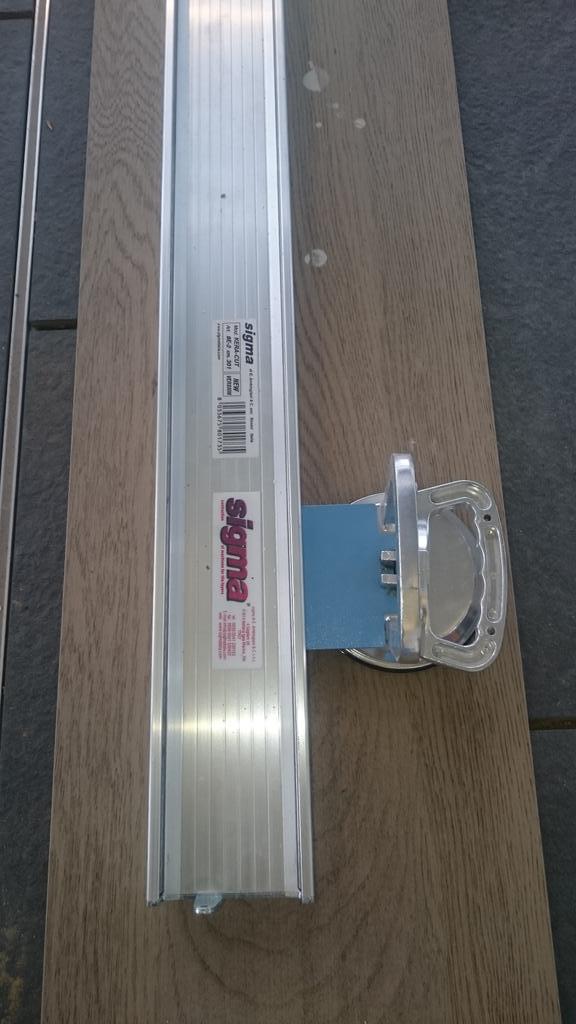 UPTNorwich's tweet photo. Loving the new tile cutter #Sigma 3 meters long #Bigtile http://t.co/RNEAC1vgHC