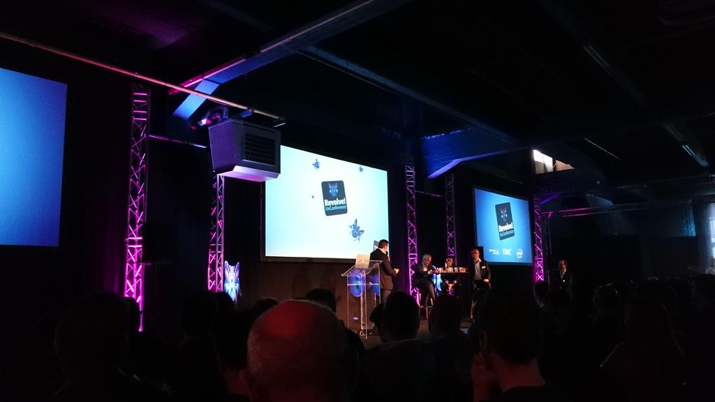 jonathanVD's tweet photo. Startups op het rooster gelegd door de jury op #revolve15 http://t.co/lNn1IpK2z2