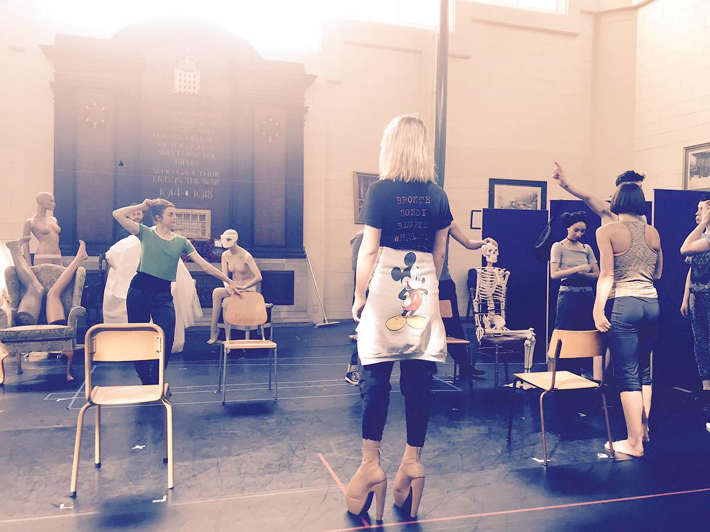 OvergronMagick's tweet photo. “@DiannaAgron: The first time I put these on. @McQueenThePlay http://t.co/T9ApggM8Ob” bONDI ayy
