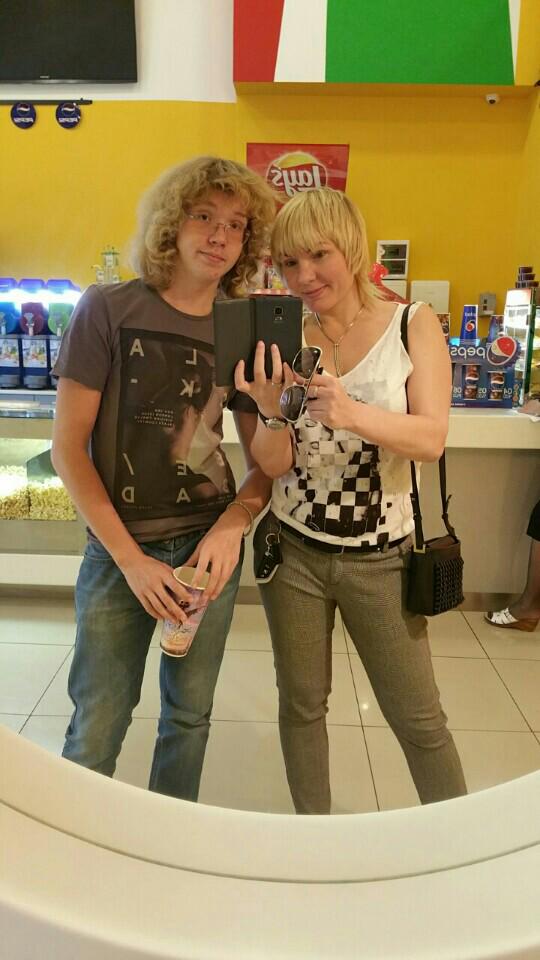 Elka2000_07's tweet photo. I'm at Торговый центр "Новошахтинск Mall" https://t.co/agUplGUjxh http://t.co/W1MIFbl232