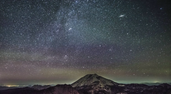 SunAssemblyRdam's tweet photo. Wonder more! De grootste NASA foto ooit http://t.co/KsSAFMjMeS http://t.co/BrQ4lXvFsl