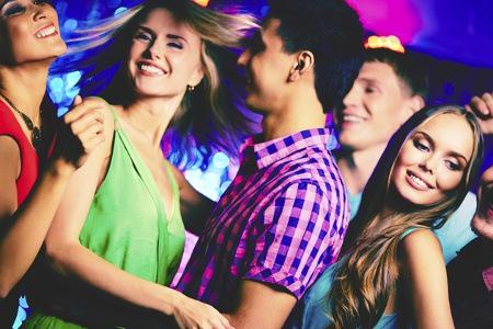 Tickets_In_UK's tweet photo. Nightclub Entry, Cocktail For Two : WonderWorld - Exeat T Limited in Milton Keynes: £8… http://t.co/n5TKC3l8Cq http://t.co/660Jdd39Fc