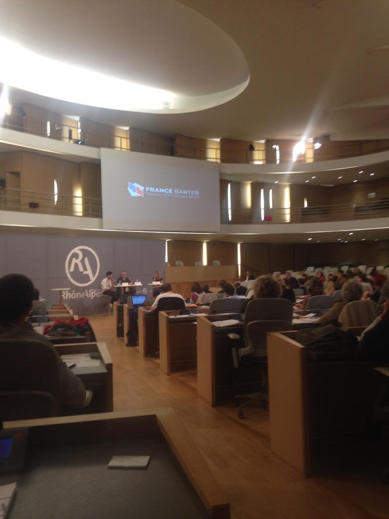GregoireBauer's tweet photo. @FranceBarter @rhonealpes @ClaireSaddy @CyrilKretzschma intervention à la journée de l'économie de proximité http://t.co/rnz3LDkIKr