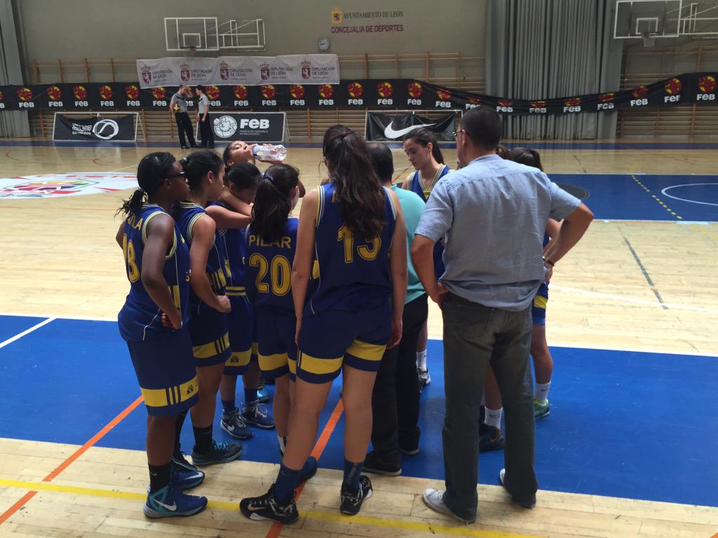 CBReinodLeon's tweet photo. #CECadFem15 Basket Mar @basketgijon 47-65 Maspalomas @cbislascanarias FINAL
Las Canarias se clasifican para octavos http://t.co/bT2QjkuHp7