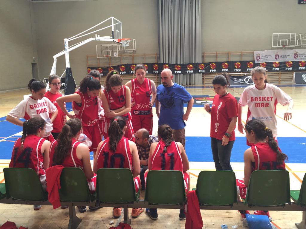 CBReinodLeon's tweet photo. #CECadFem15 Basket Mar @basketgijon 47-65 Maspalomas @cbislascanarias FINAL
Las Canarias se clasifican para octavos http://t.co/bT2QjkuHp7