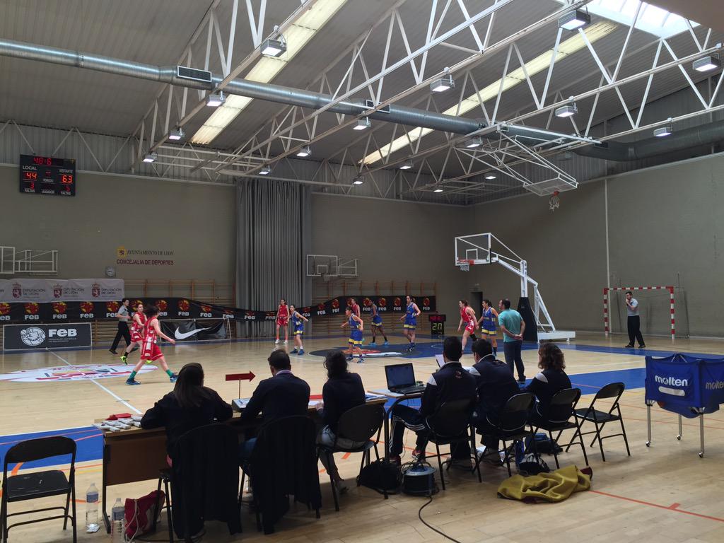 CBReinodLeon's tweet photo. #CECadFem15 Basket Mar @basketgijon 47-65 Maspalomas @cbislascanarias FINAL
Las Canarias se clasifican para octavos http://t.co/bT2QjkuHp7