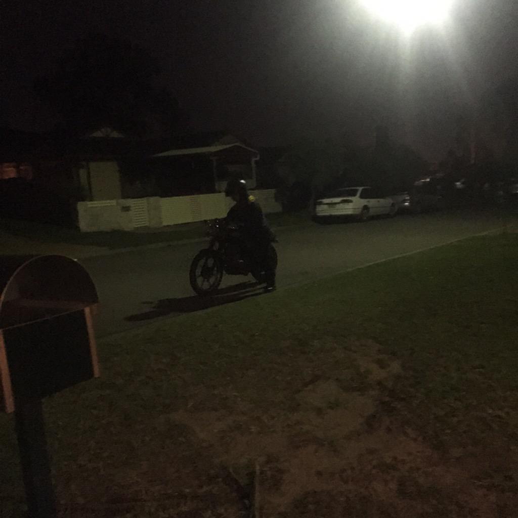 joicooo's tweet image. The struggle when push start fails you #goingBackInside