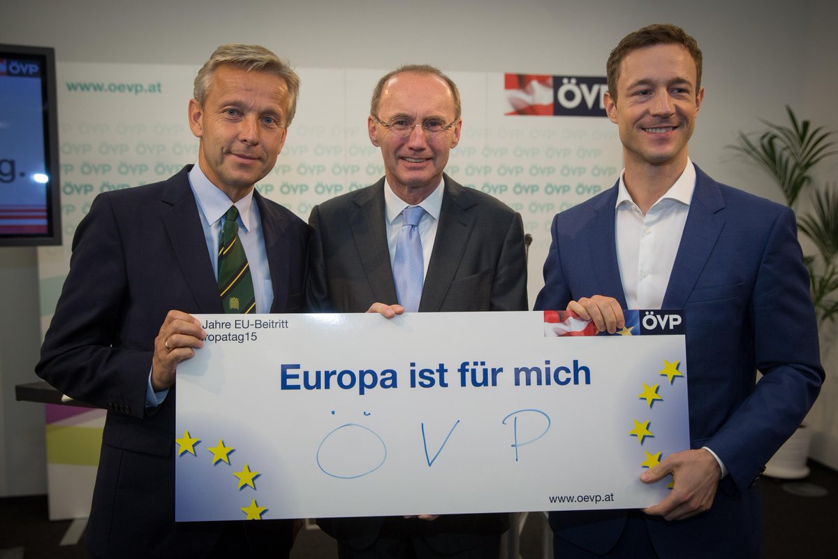 volkspartei's tweet photo. 1 Jahr nach #EUW14: PK mit @Gernot_Bluemel @Othmar_Karas @ReinholdLopatka. @OEVP ist und bleibt einzige Europa-Partei http://t.co/Tewrqbaexb