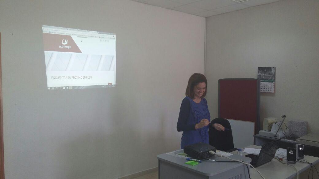 TurisMOntes's tweet photo. Hoy Eva Bolívar, impartió sesión formativa sobre "Portales, Plataformas y Páginas Web de #Empleo" #MontesOrientales http://t.co/FWNgz1aeam