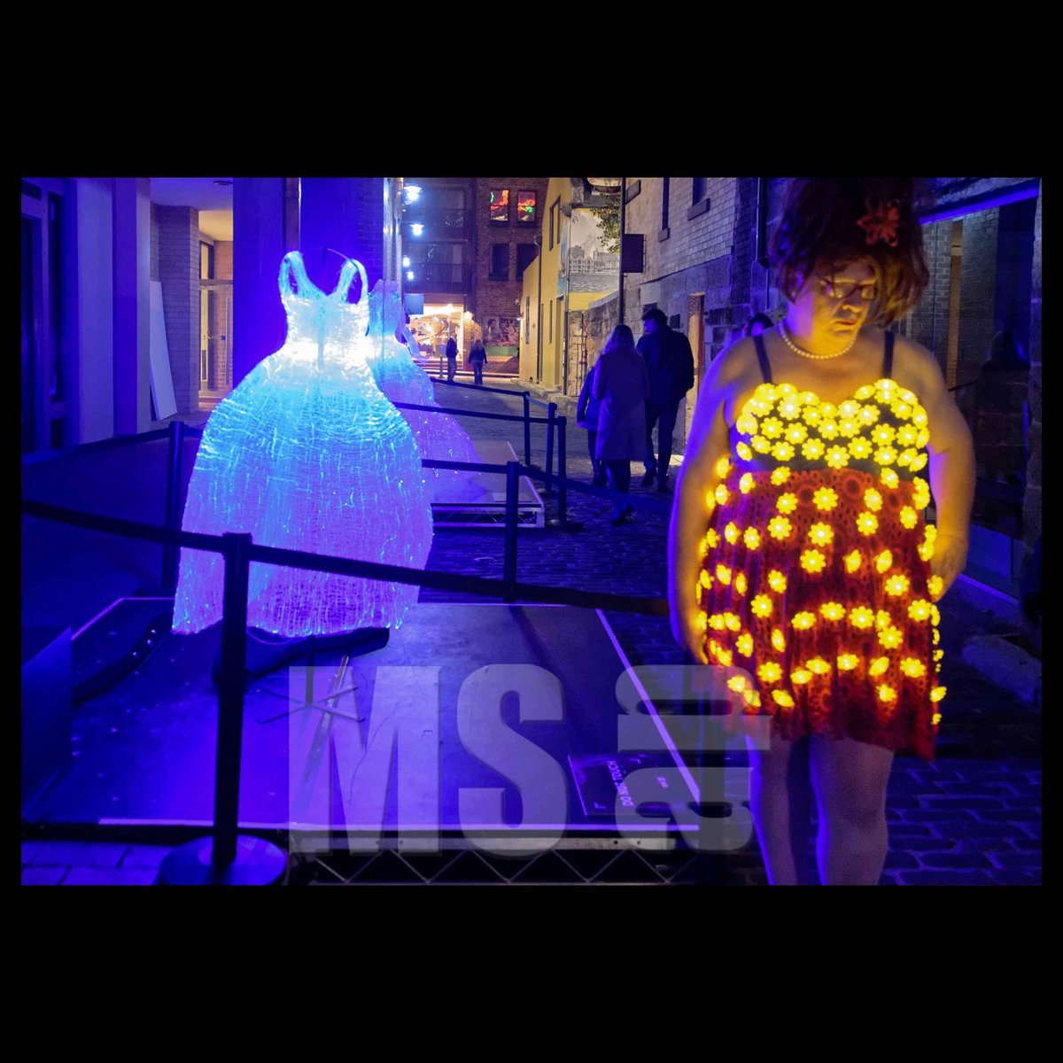 thinkingmedia's tweet photo. The Dresses: Ethereal dress made of fibre optic cables from Paris-based Korean artist Tae Gon Kim #VividSydney http://t.co/gKGuHm5nI4