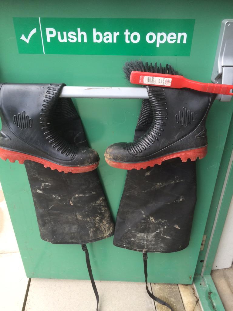 Deepshield's tweet image. In #Wakefield to look at a flooded basement. Waders at the ready