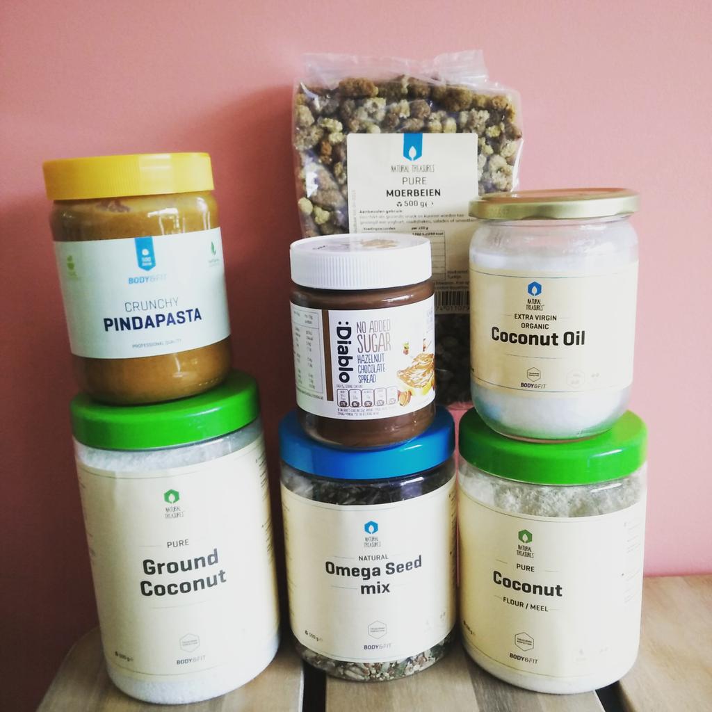 looottieee's tweet photo. Thnx again @Bodyenfitshopnl! Little bit addicted to all that stuff🙈 #loveyourbody #superfoods #healthyliving http://t.co/cettnrT7Br