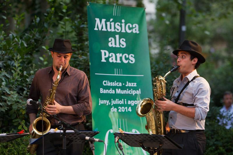 bcn_ajuntament's tweet photo. Els alumnes de les escoles municipals de #música obren el cicle #MúsicaalsParcs2015 el 10/6: http://t.co/OCUlHvpDRC http://t.co/PmPCI1Zvnk