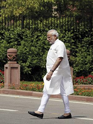 ForbesIndia's tweet photo. Our PM is almost a human locomotive: Sanjiv Goenka
#OneYearOfModi
http://t.co/Fr3kGciR1y http://t.co/Fax5HQPEz5