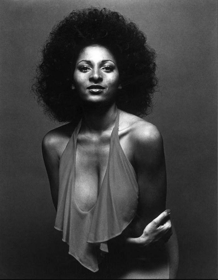 Happy 66th birthday to the original bad bitch, Pam Grier. 