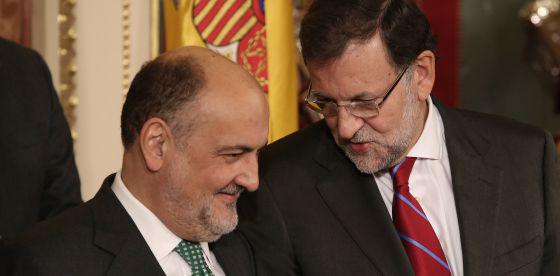 elpais_espana's tweet photo. El Constitucional declara ilegal la expropiación de viviendas vacías http://t.co/PBOVBIHEk6 http://t.co/8LWfZixVd4