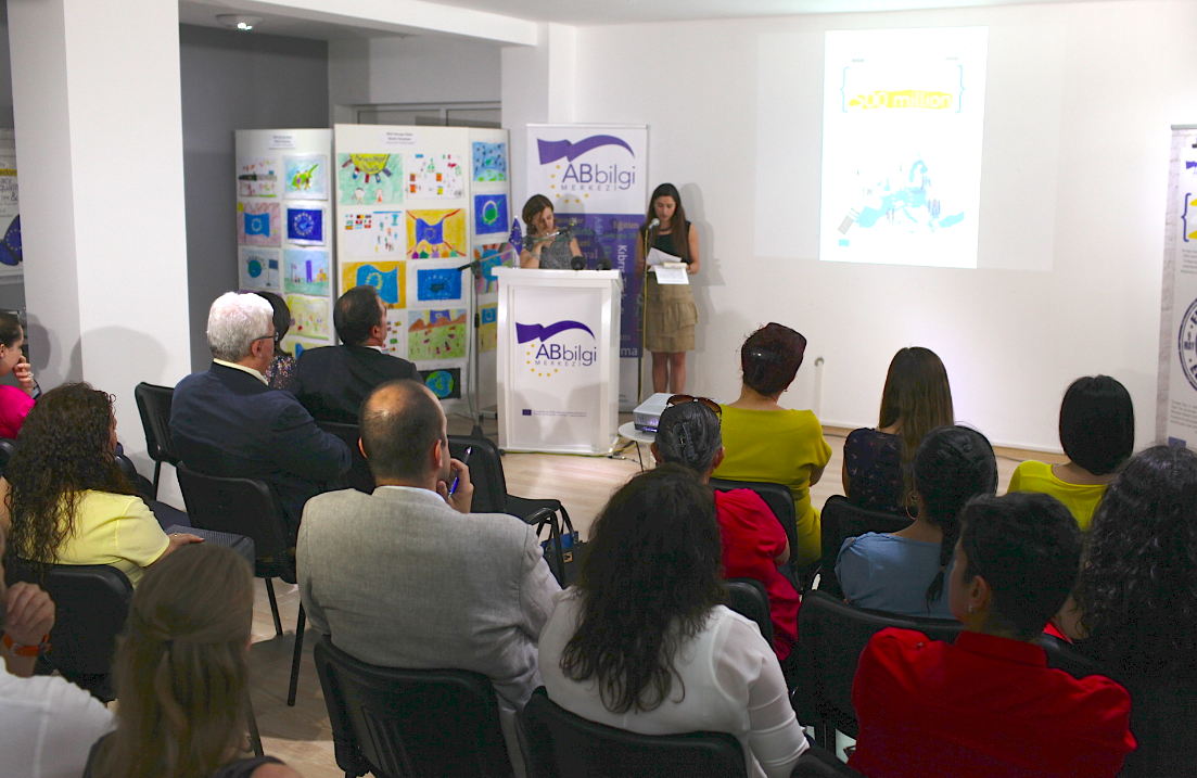 Europarl_CY's tweet photo. "#Women's participation in #Cyprus politics is a game changer!" @AAttalides #GenderEU http://t.co/3csx4MJuFP