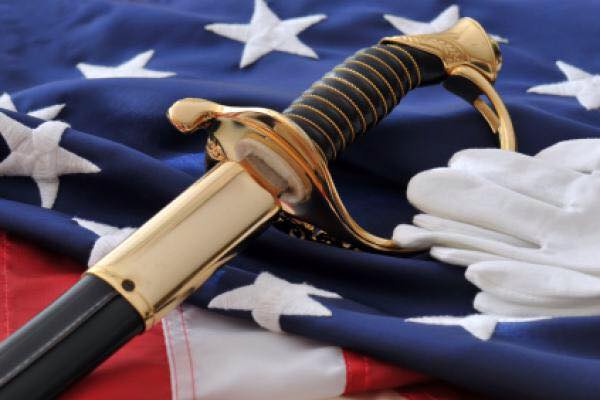 Memorial Day was the start of summer &amp; the time honor those who died serving in the military. bit.ly/1Bn3rBl