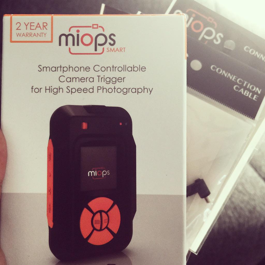 ctechreviews's tweet photo. Just received the @MiopsTrigger, a Smartphone Controlled High-Speed Photography Trigger.

Stay tuned for the review http://t.co/2qEfHdX18c