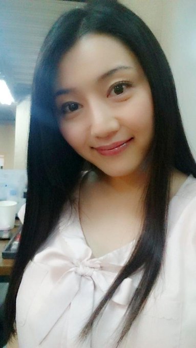 撮影終わったよん✨ 今日は共演作品だよ󾭠 凄く優しい子でよかった♪ヽ(&acute;▽｀)/ ２作品撮って１つは再来週に発売、もう１つは7月だよん✨ 監督さん、スタッフさん、メイクさん、ありがとうございました🐤 http://t