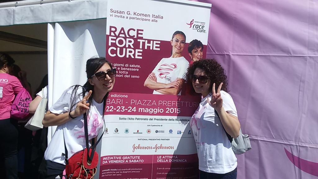 UbuntuAPS's tweet photo. #ubuntuaps presente alla #RaceForTheCure2015 #RaceBari2015 !!! ✌ http://t.co/PduKs2pgcu