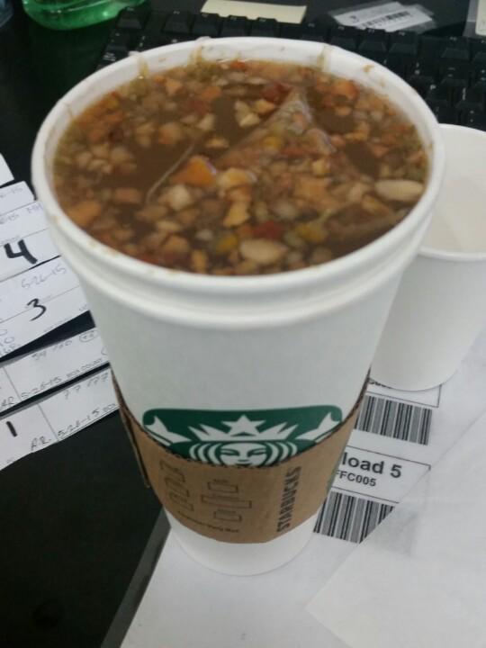 alwayzsmiling55's tweet image. Dear @starbucks....boo! #teafail #morningsucked #starbucks #peachTea