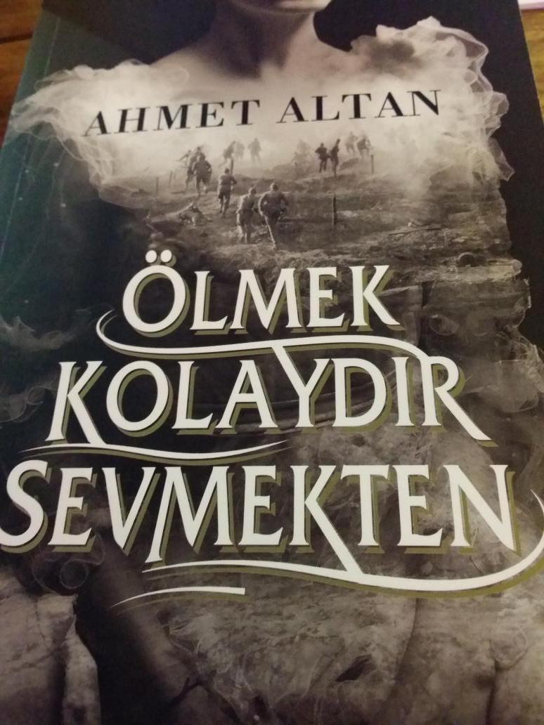 Berivan_Aslan_'s tweet photo. 11 saatlik Japonyaya uçak yolculuğumu neredeyse tüm romanlarını okuduğum @ahmetaltan 'ın
yeni kitabıyla bitireceğim! http://t.co/bwdNlb2HrU