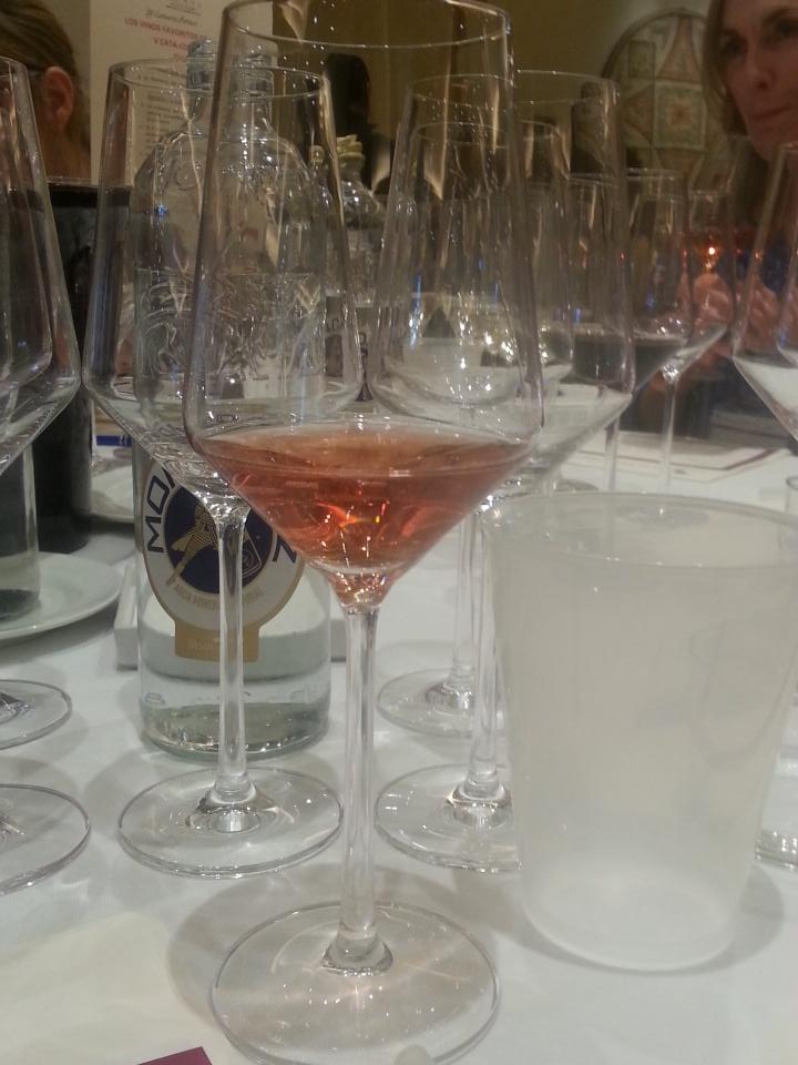 El cuarto.  Un espumoso rosado.
<a href="/AmaviConcurso/">Amavi</a> Otro que cateo.