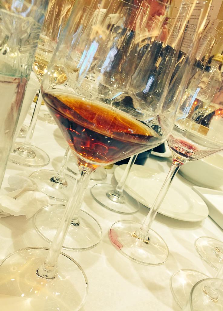 Una experiencia totalmente recomendable la de <a href="/AmaviConcurso/">Amavi</a> y sorprendente este último vino de la cata ciega