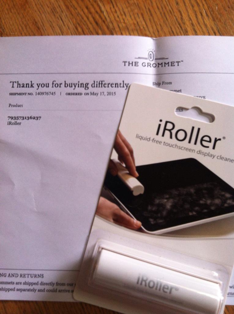 ginalemp's tweet photo. I bought differently on @TheGrommet  #iRoller Saw it at @DallasMarket @ginalemp http://t.co/8pTPR73oUl