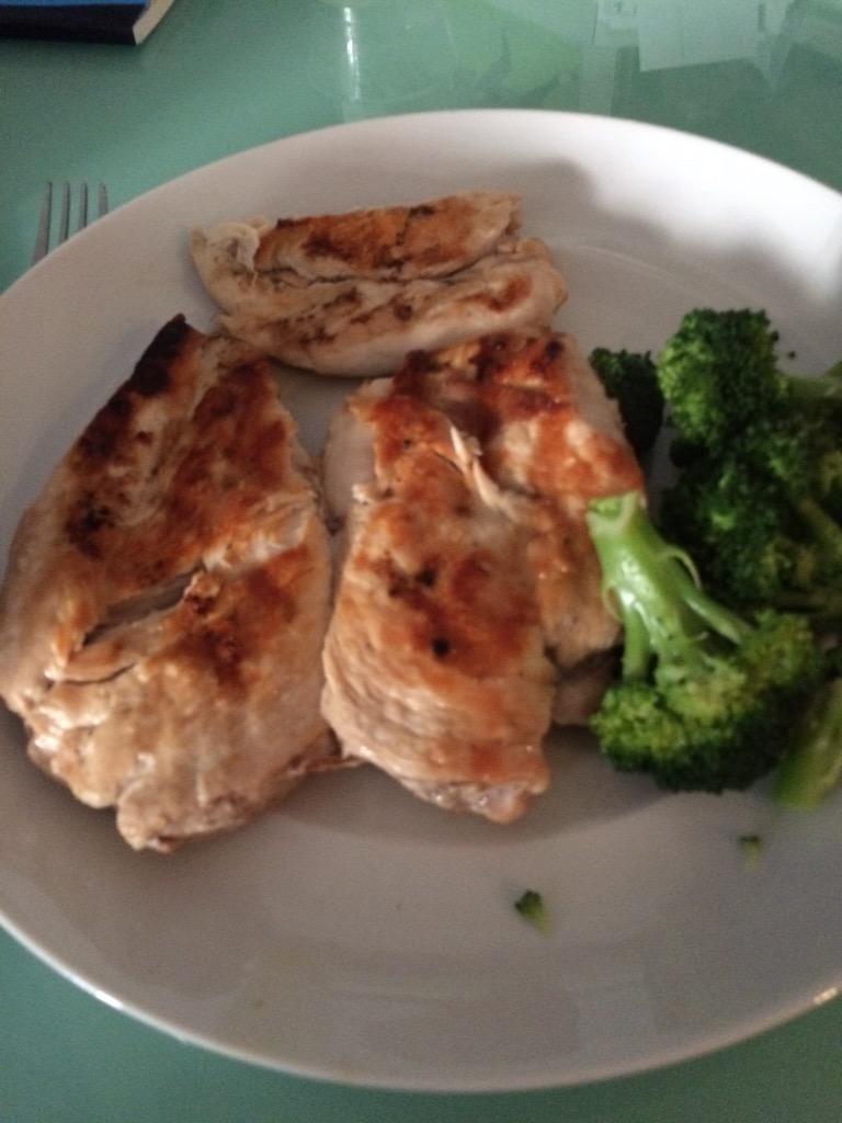 WoleAdesemoye's tweet photo. Big thanks 2 @DickensonButch1 4 always supply me with the best quality meat, in the lead up 2 my upcoming show @wbff. http://t.co/shl9FVPHWR